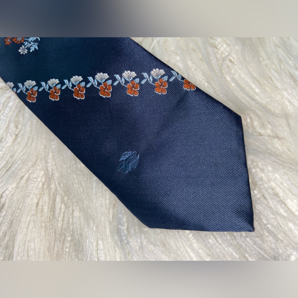 Classic Navy Floral Men's Tie
